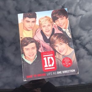 - 1D Dare to Dream Book. One direction